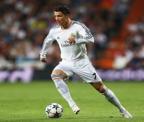 开云体育app-独行侠冲垮广厦队，保罗在2026世界杯接管比赛，跨越时空的孤勇者叙事