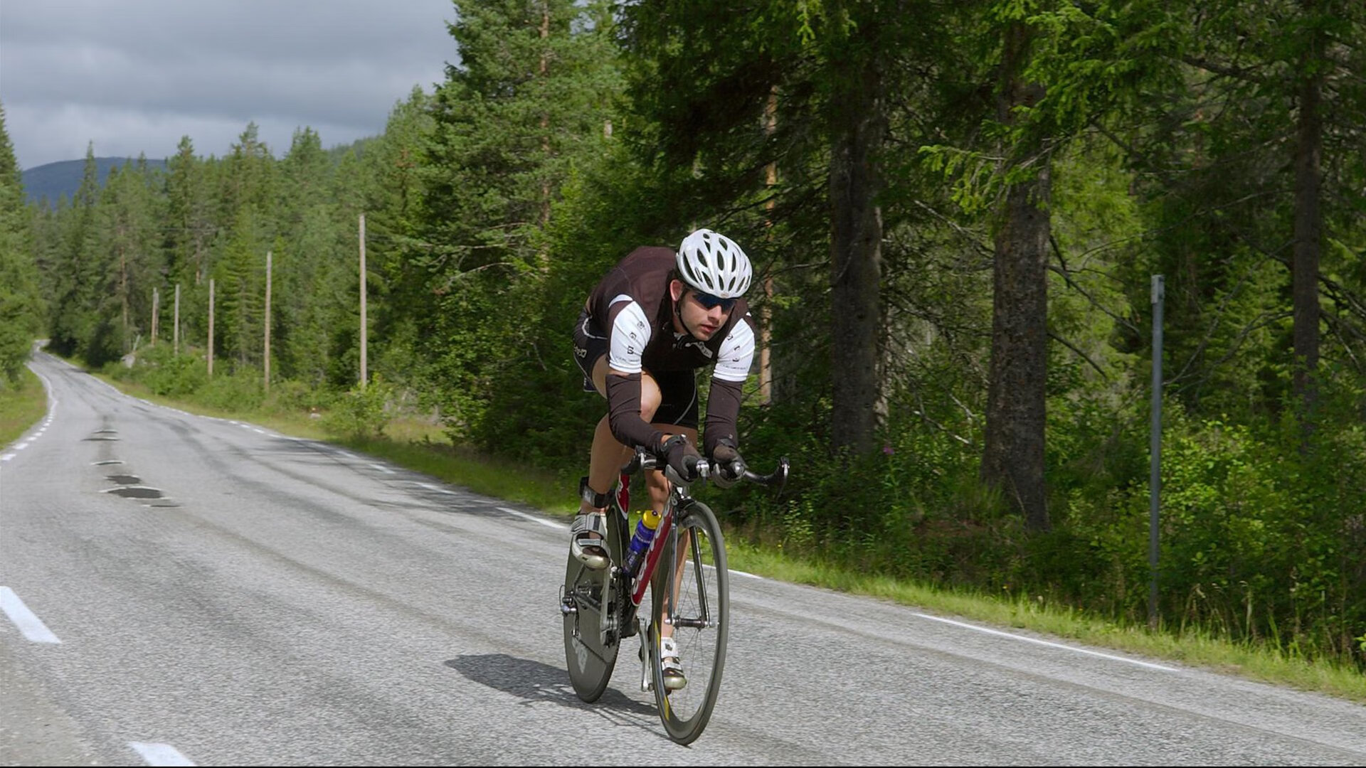 奥运周期关键战焦点战，活塞提前终结悬念马刺，当铁血防守扼杀华丽艺术